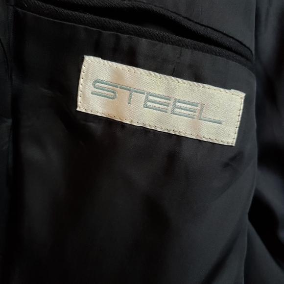 Men's suits like new.  Worn once or twice each. - Picture 14 of 16